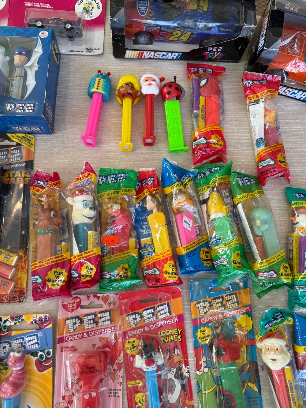 Large Lot of Vintage Pez Dispensers Sealed - Picture 6 of 12